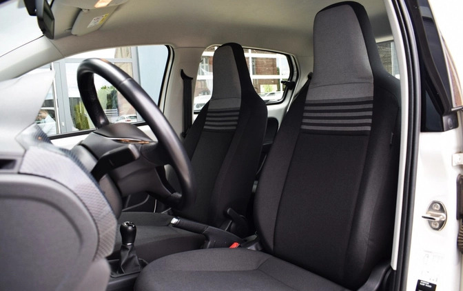 Volkswagen up! cena 39900 przebieg: 39700, rok produkcji 2018 z Wąchock małe 301